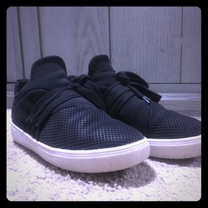 Steve Madden Lancer Sneakers